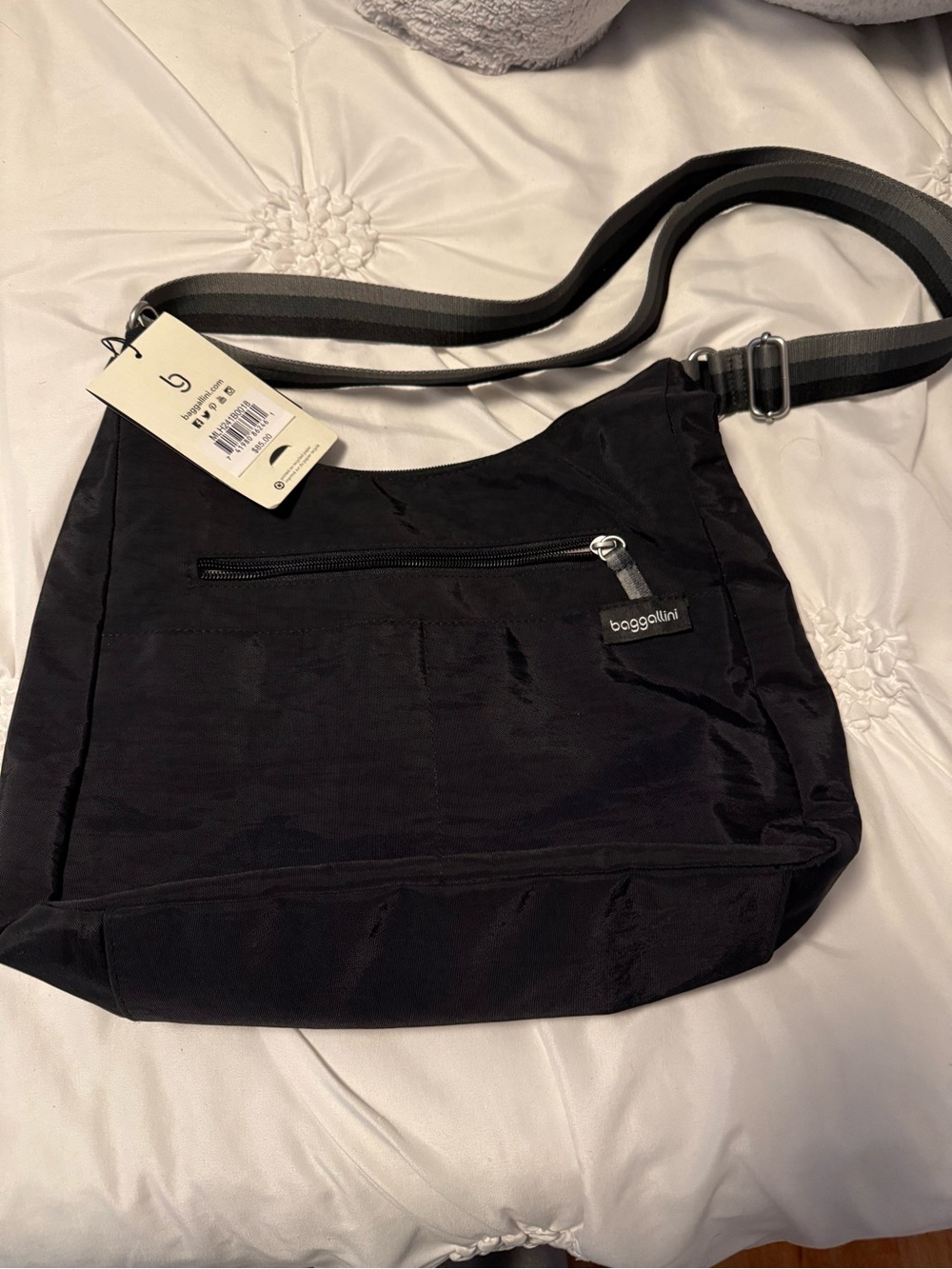 Baggallini Black Crossbody Bag - Lightweight Everyday Shoulder Bag